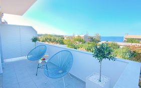 Sea Horizon Apartments